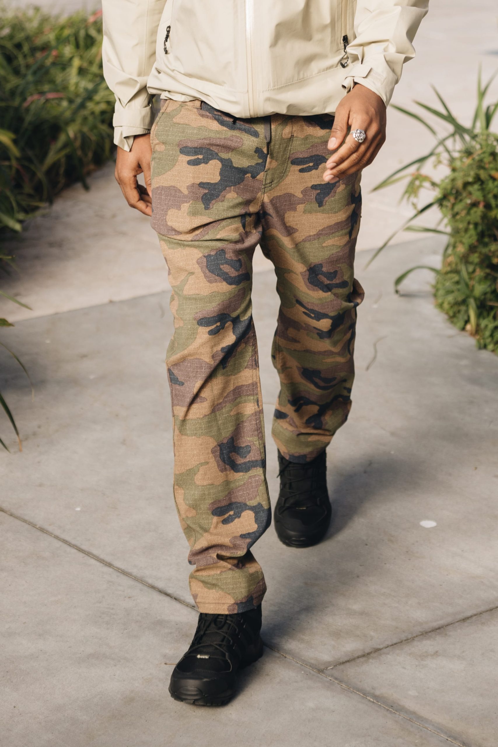 686 Men's Everywhere® Pant - Relaxed Fit - Image 25
