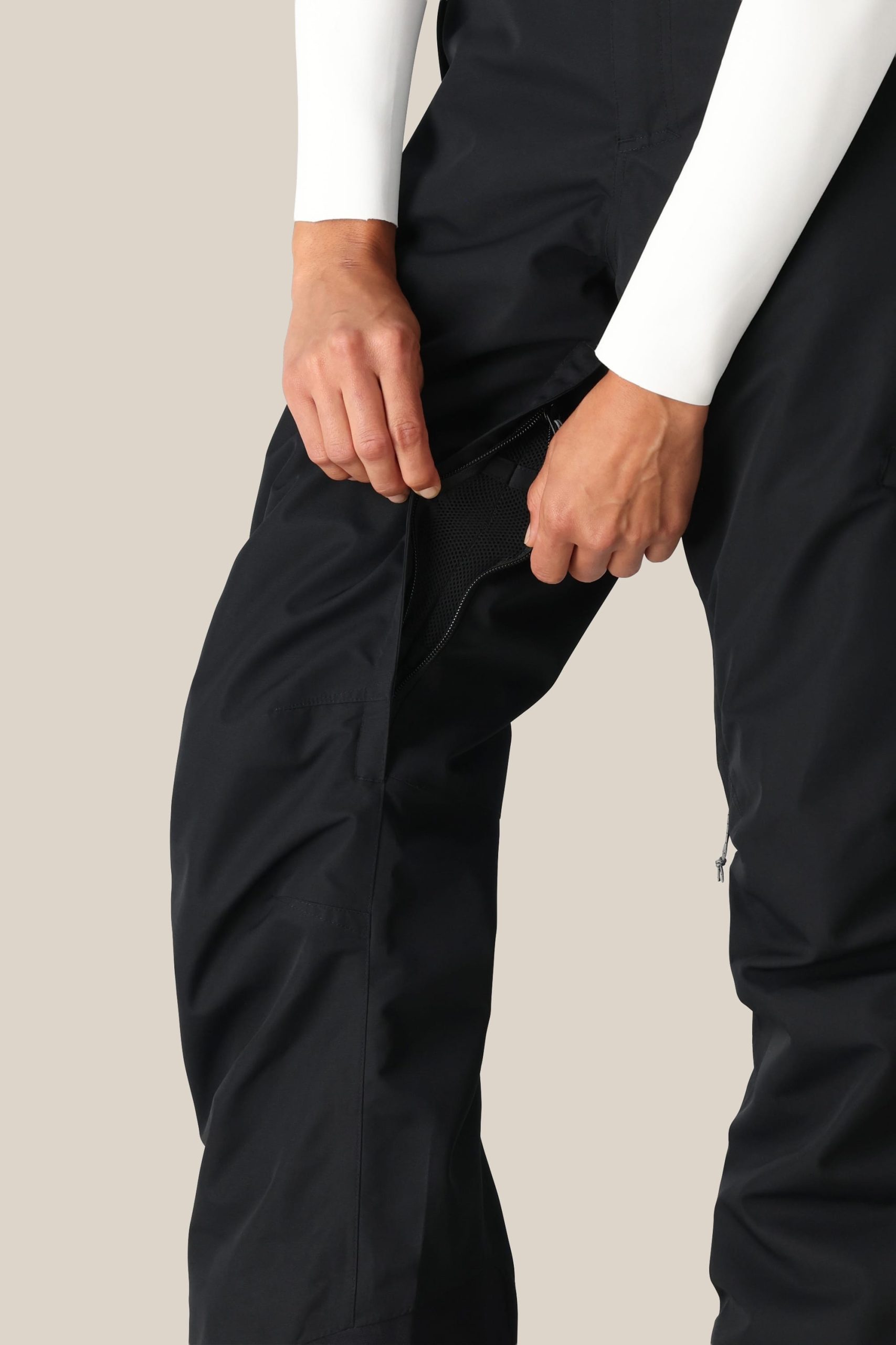 686 Women's SMARTY® 3-in-1 Cargo Pant - Image 4