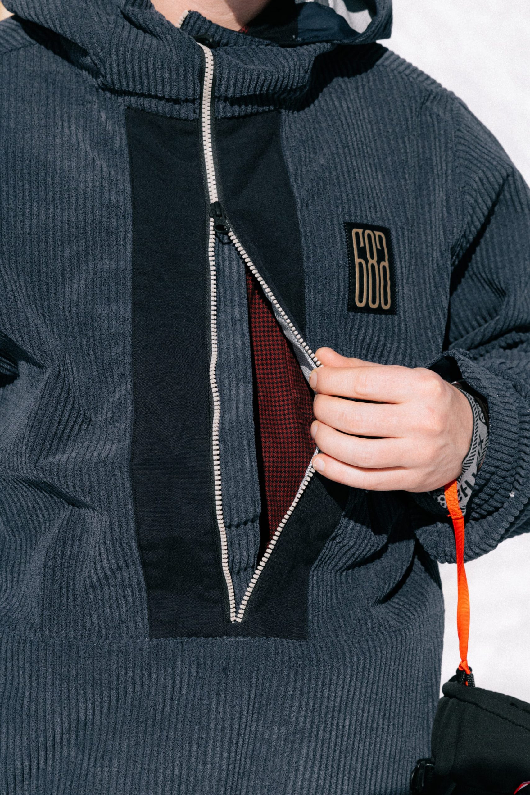 686 Men's Ghost™ 2.5L Anorak - Image 18