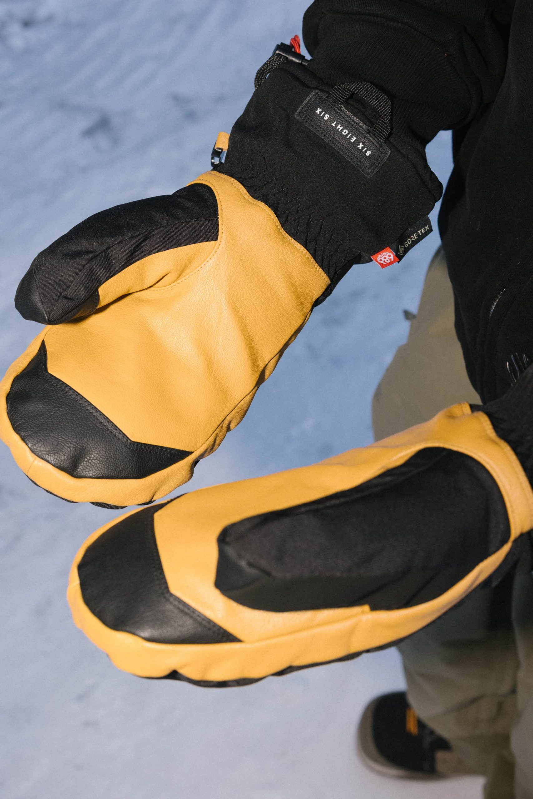686 Men's GORE-TEX® Leather Linear™ Mitt - Image 4