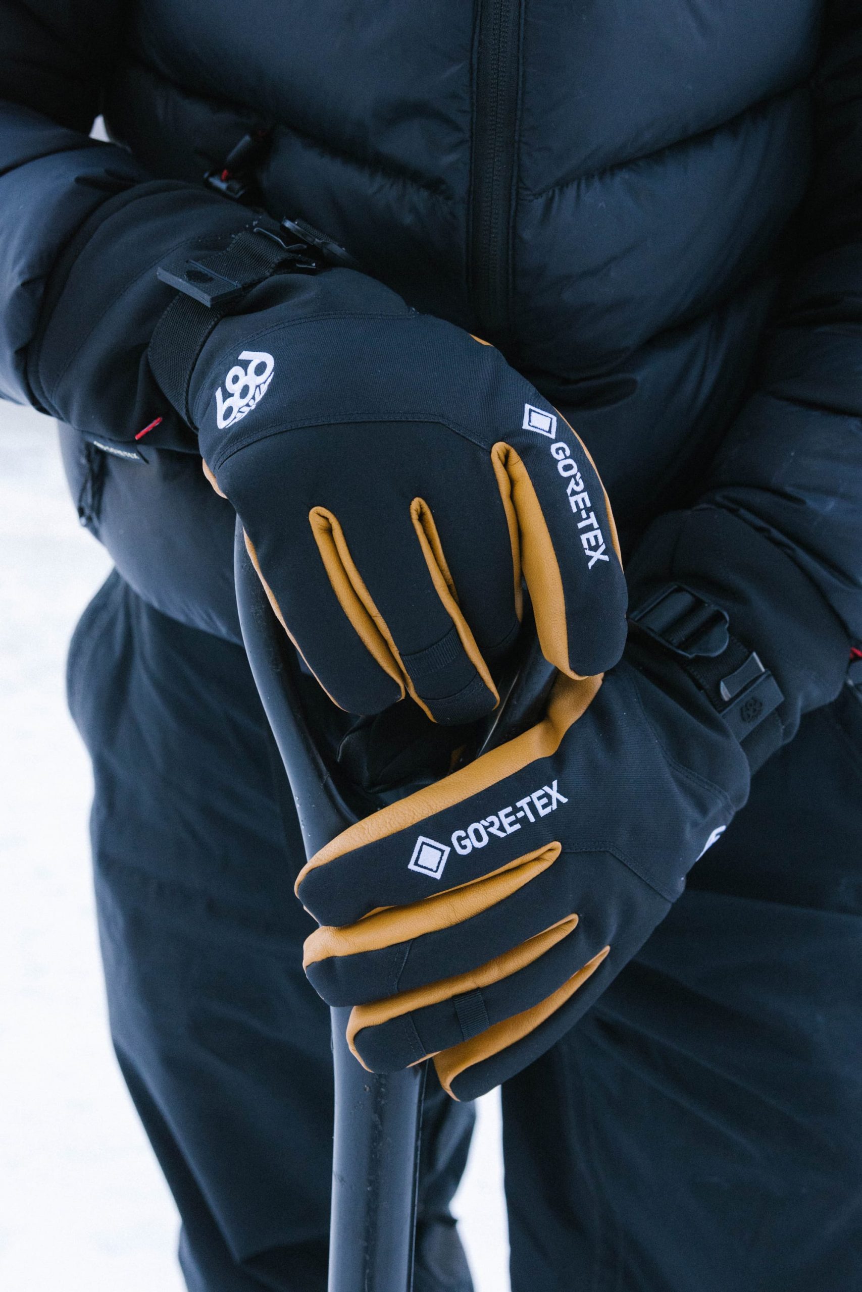 686 Men's GORE-TEX® Leather Linear™ Glove - Image 2