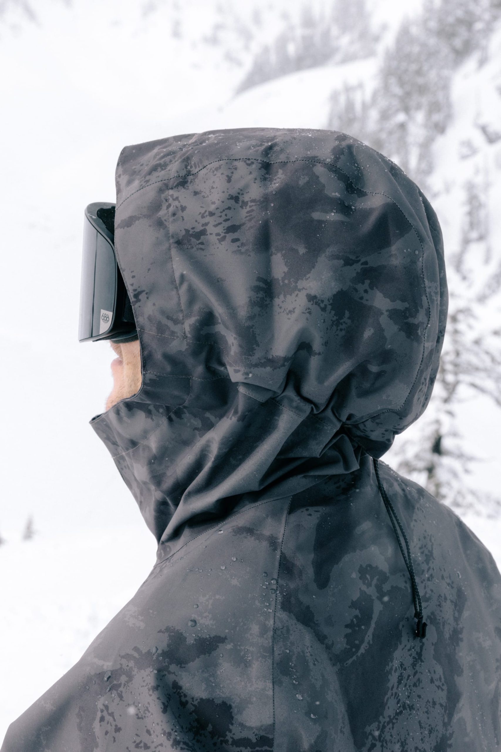 686 Men's GORE-TEX® Core Shell Jacket - Image 17