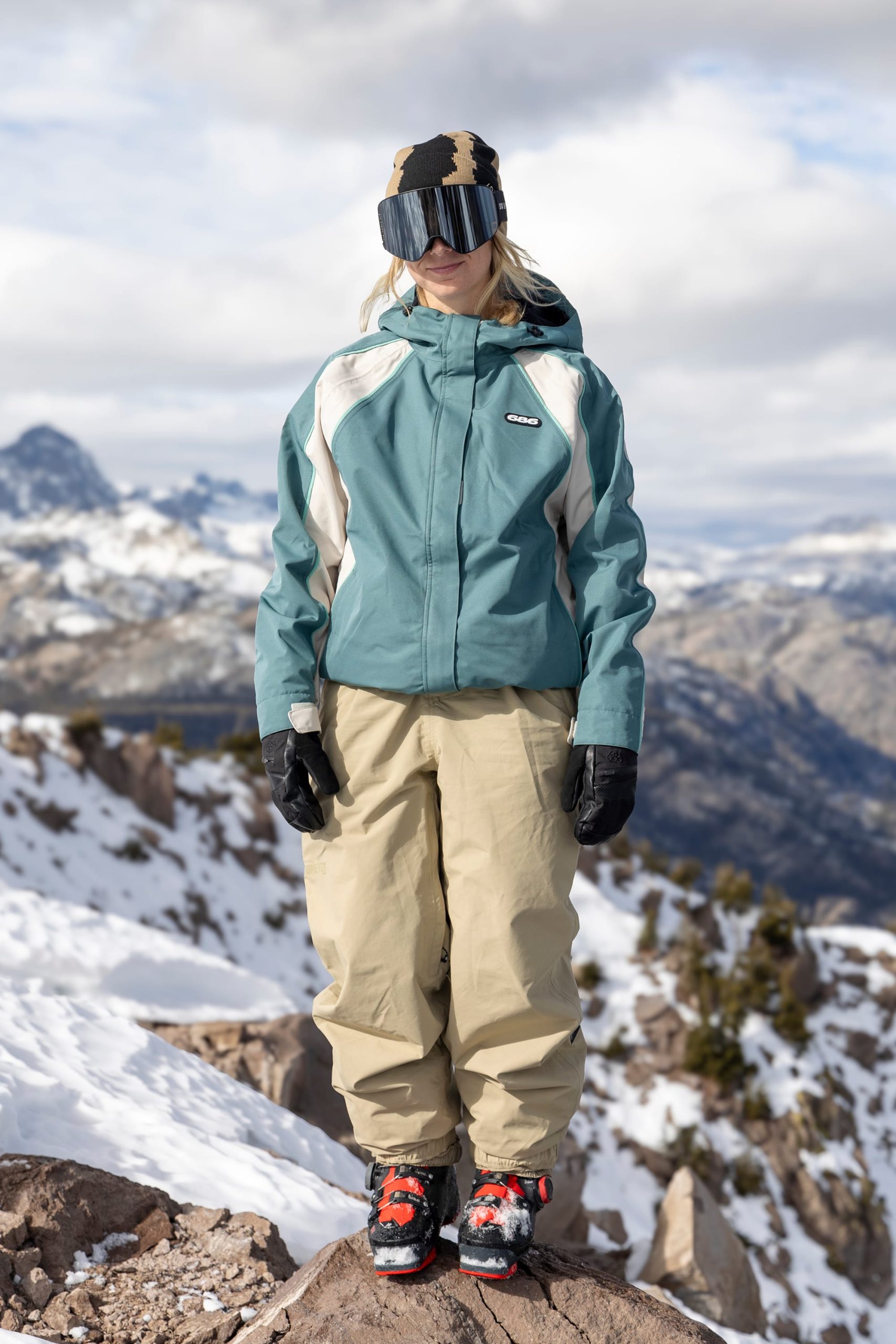 686 Women's Hologram™ Shell Jacket - Image 14