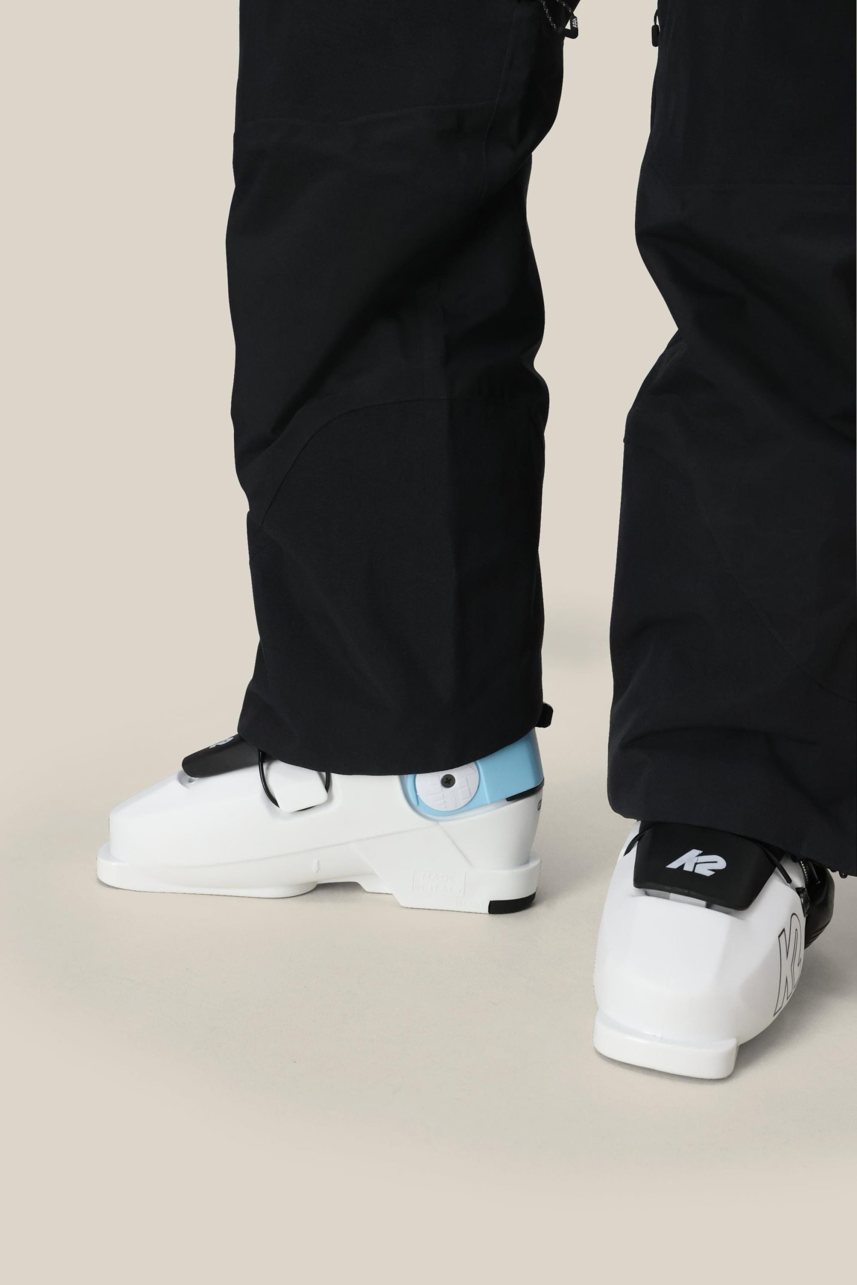 686 Women's GORE-TEX® Dispatch™ Shell Bib - Image 5