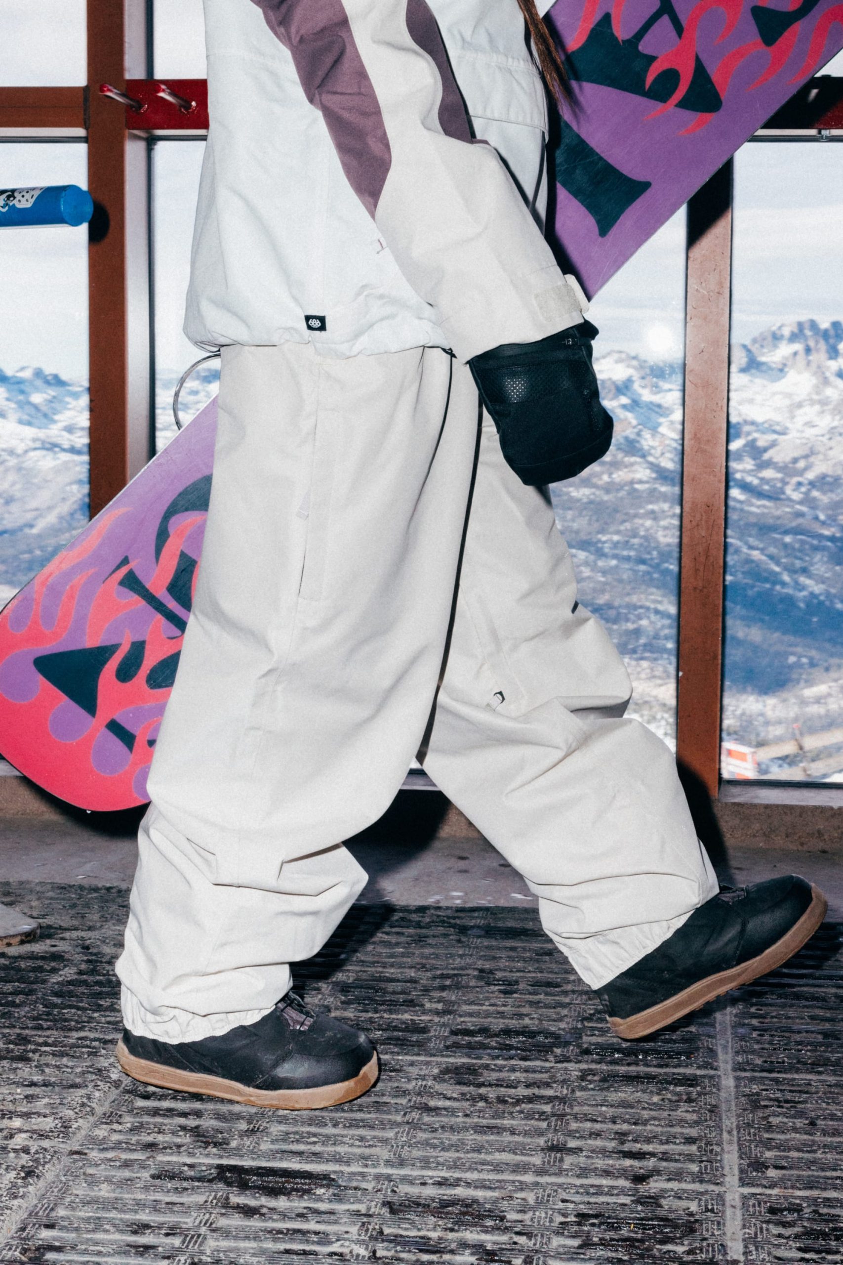 686 Women's Outline⢠Shell Pant - Image 13