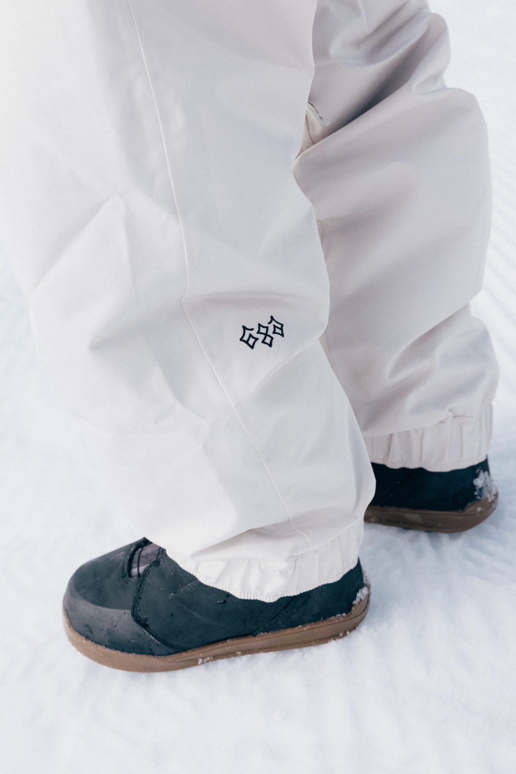 686 Women's Outline⢠Shell Pant - Image 16