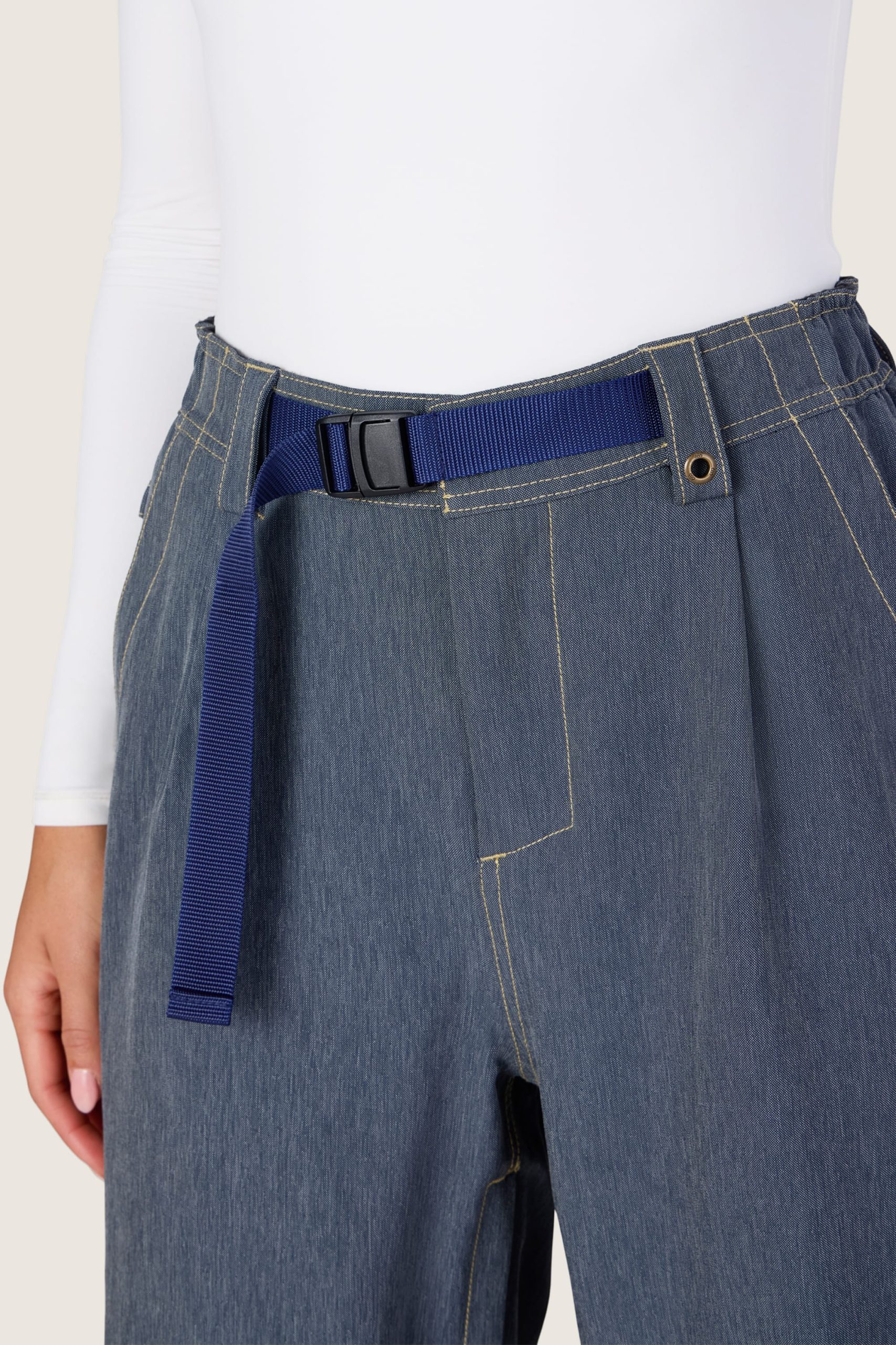 686 Women's Outline⢠Shell Pant - Image 24